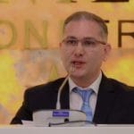 Paradoksi me varrezat greke në Shqipëri Italianët vijnë të marrin ushtarët e vrarë në Kalanë e Pogradecit, ndërsa grekët të ngrejnë varreza të ushtarëve të tyre në tokën tonë Nga Bardhyl Berberi